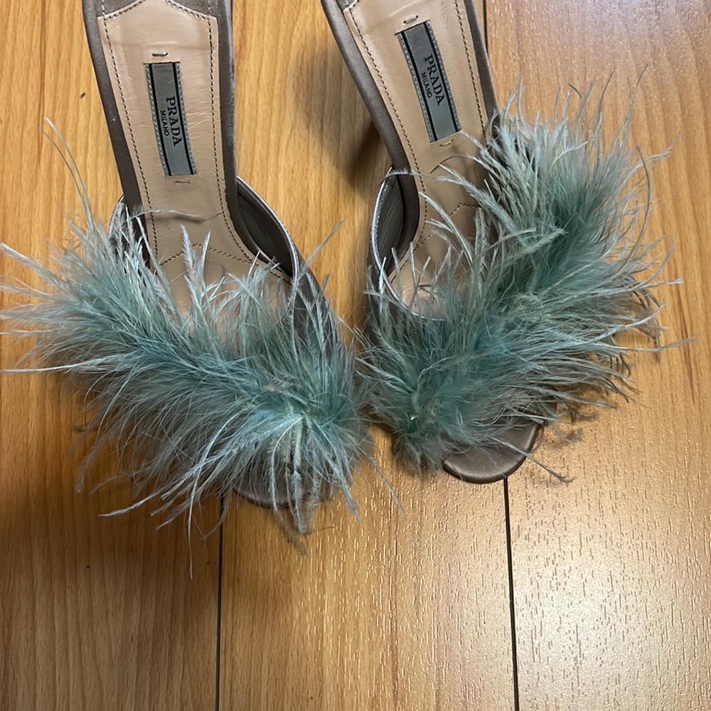 Prada feather heels size 39 - Picture 2 of 5